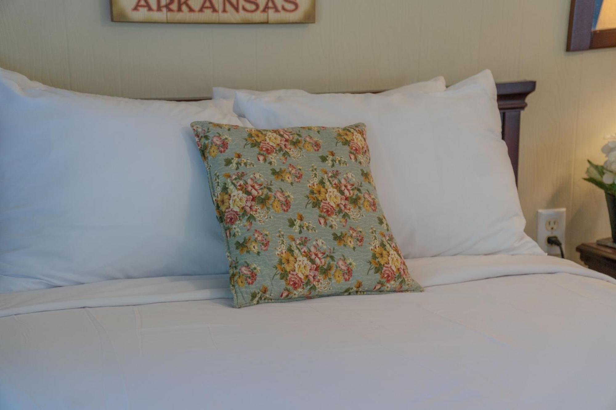Carlton Marion Inn Yellville Oda fotoğraf