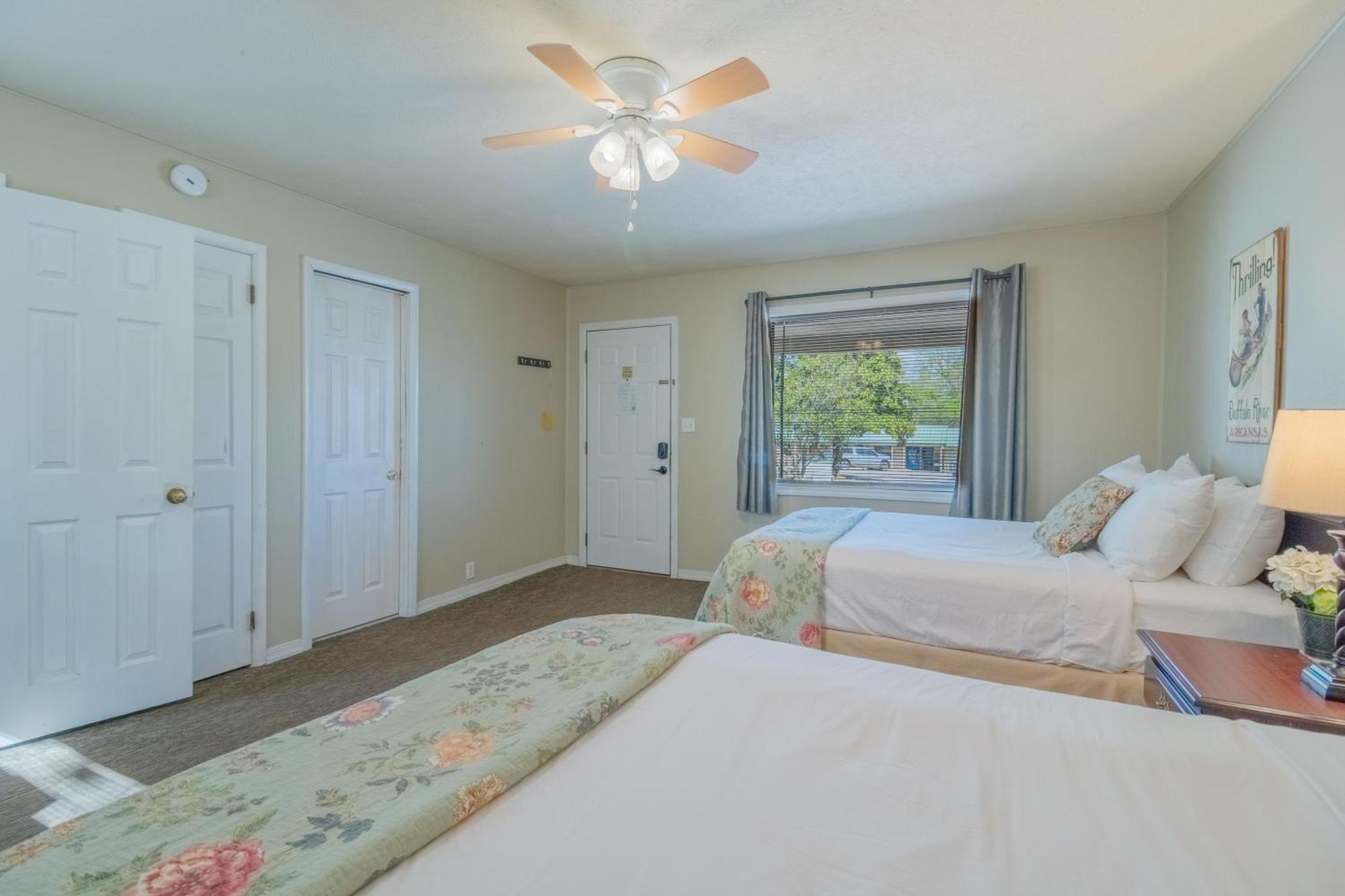 Carlton Marion Inn Yellville Oda fotoğraf